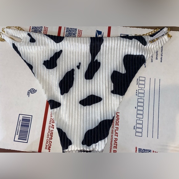 Shein Cow Bikini bottom only, size large - Picture 2 of 4
